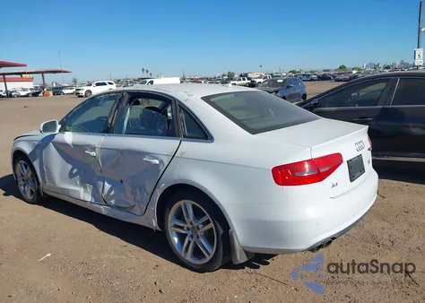 2014 Audi A4 z USA, uszkodzony, nr VIN WAUKFCFL5EN039071